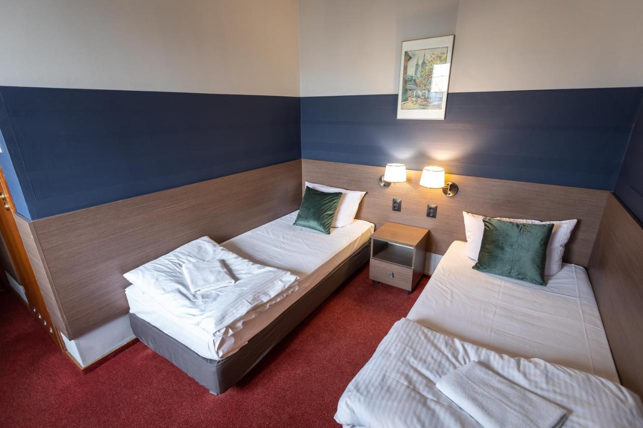 Hotel Podkowa *